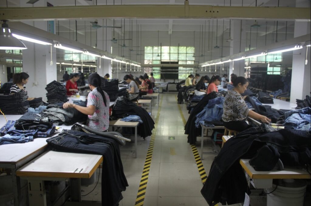 How to find a private label jeans supplier