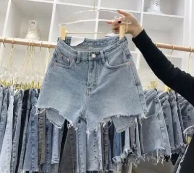 How to buy jeans from the internet wholesale jeans distributors, vendors, and wholesalers? JUAJEANS is the best jeans distributor, wholesaler, and vendor.