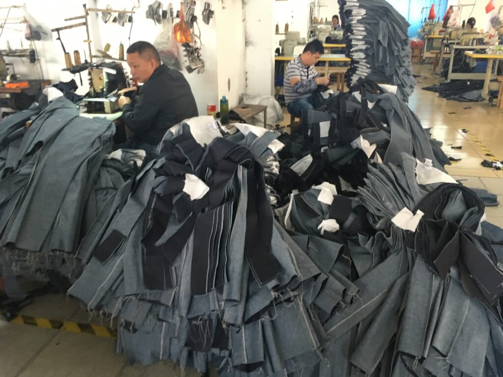 Ten Must-know Strategies On How To Find The Right Jeans Supplier For Your Brand of Clothing