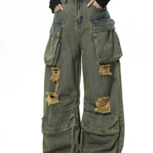 Newest Distressed Loose Fit Jeans Women Utility Pocket Jeans Supplier in China